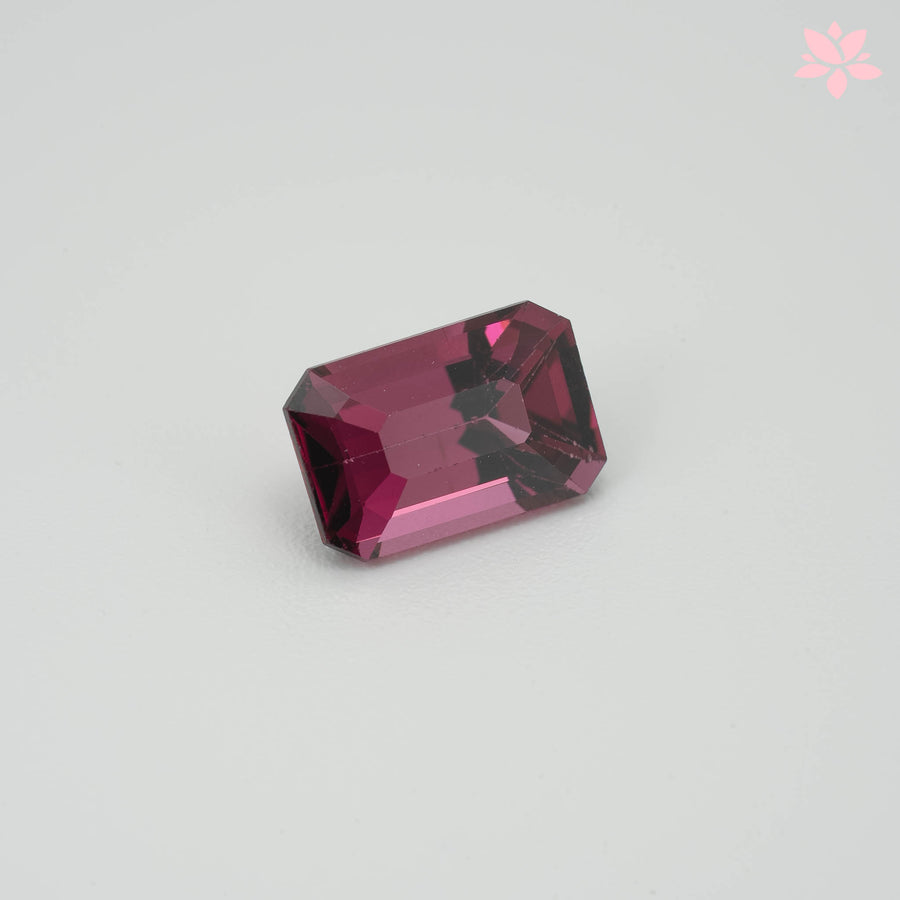 NATURAL RHODOLITE GARNET | 2.78 CT | PINK RED | OCTAGONAL