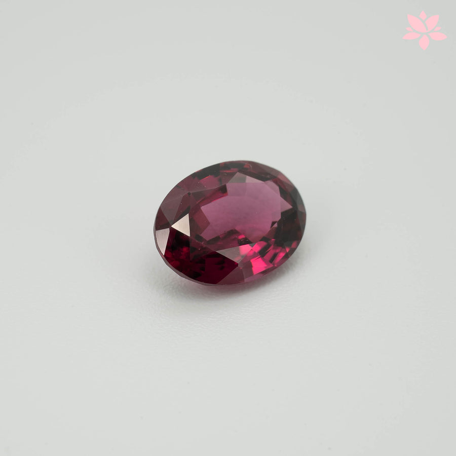NATURAL RHODOLITE GARNET | 2.69 CT | PURPLE RED | OVAL