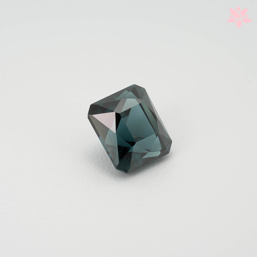 NATURAL SPINAL | 1.55 CT | BLUISH GREEN | OCTAGONAL