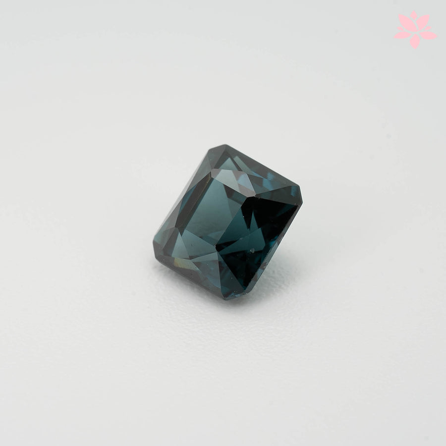 NATURAL SPINAL | 1.55 CT | BLUISH GREEN | OCTAGONAL