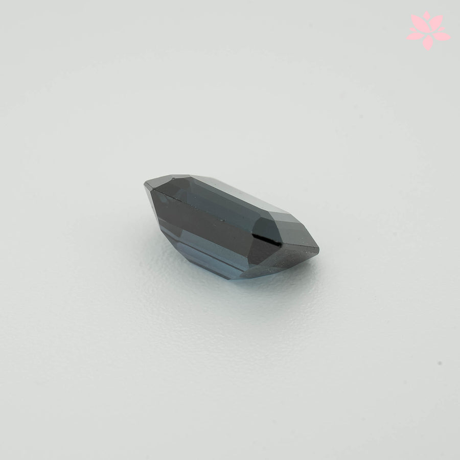 NATURAL SPINAL | 2.48 CT | BLUISH GREEN | OCTAGONAL