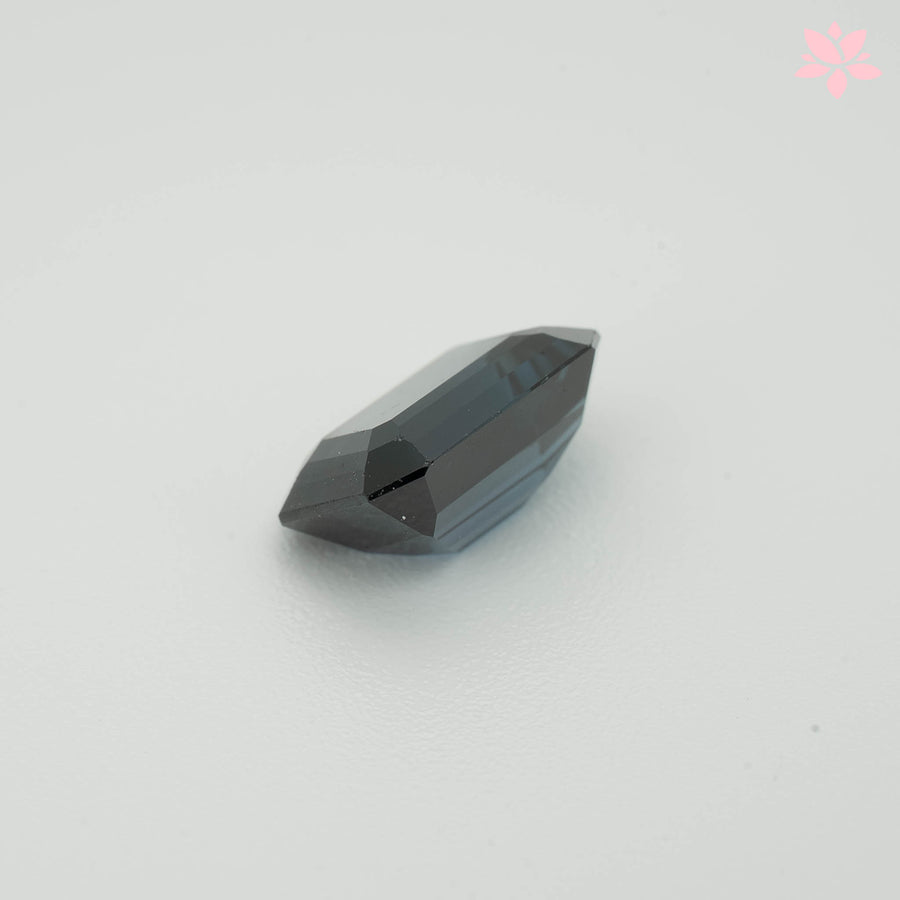 NATURAL SPINAL | 2.48 CT | BLUISH GREEN | OCTAGONAL