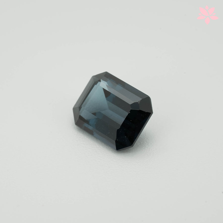 NATURAL SPINAL | 2.48 CT | BLUISH GREEN | OCTAGONAL
