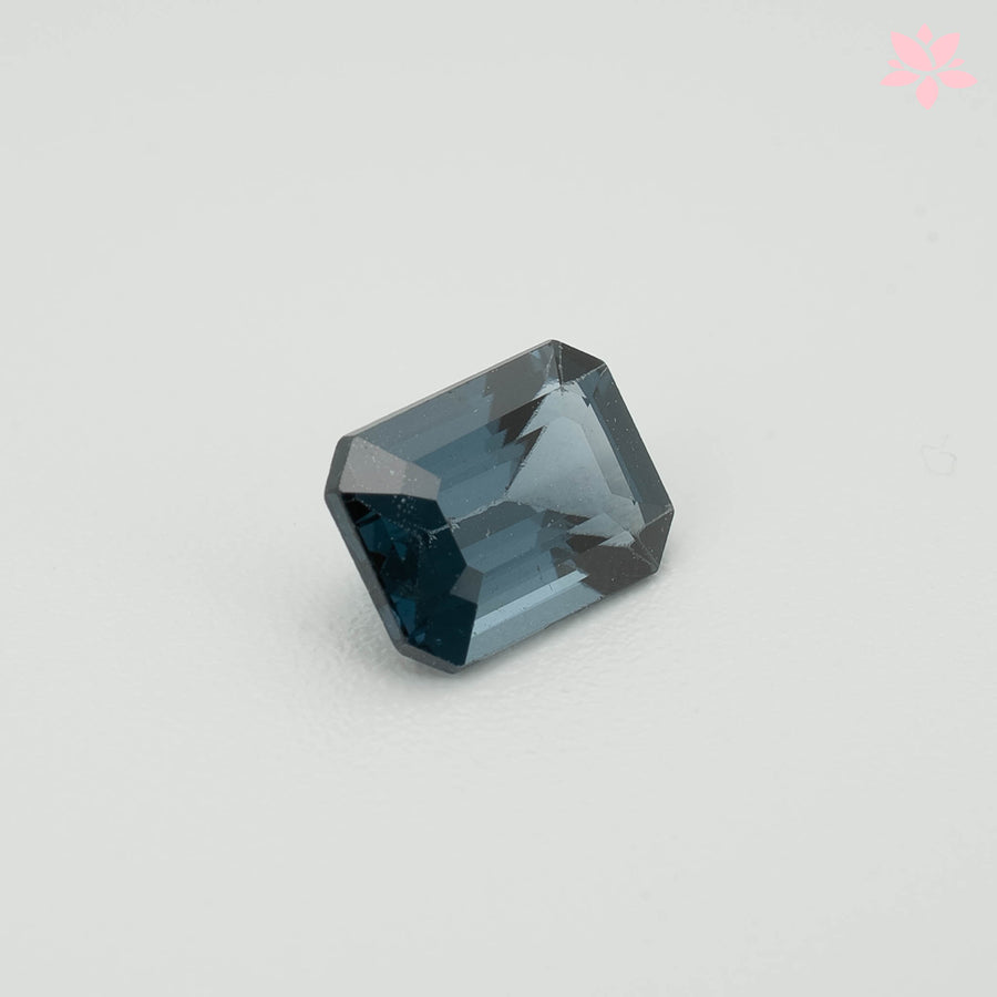 NATURAL SPINEL | 1.01 CT | BLUISH GREEN | OCTAGONAL