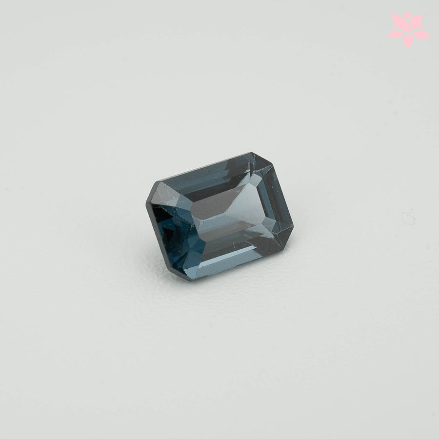 NATURAL SPINEL | 1.01 CT | BLUISH GREEN | OCTAGONAL