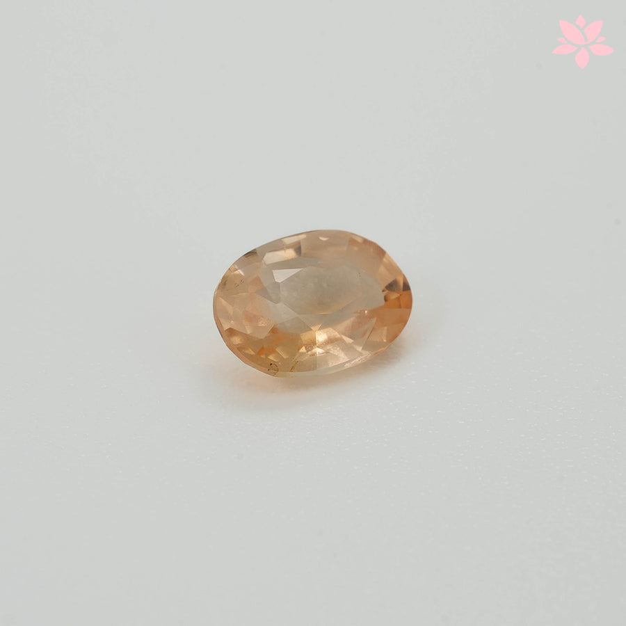 NATURAL CEYLON SAPPHIRE | 0.67 CT | VIVID PEACH | OVAL