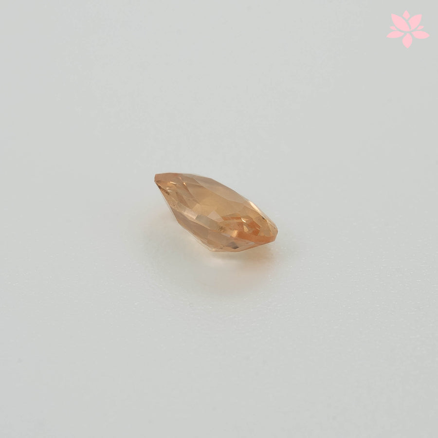 NATURAL CEYLON SAPPHIRE | 0.67 CT | VIVID PEACH | OVAL
