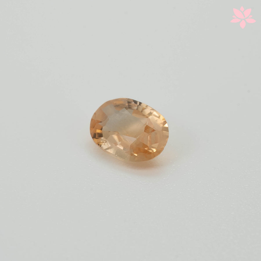 NATURAL CEYLON SAPPHIRE | 0.67 CT | VIVID PEACH | OVAL