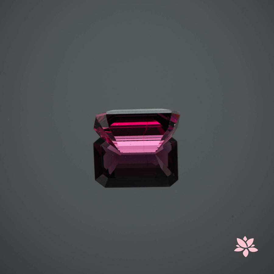 NATURAL RHODOLITE GARNET | 2.78 CT | PINK RED | OCTAGONAL
