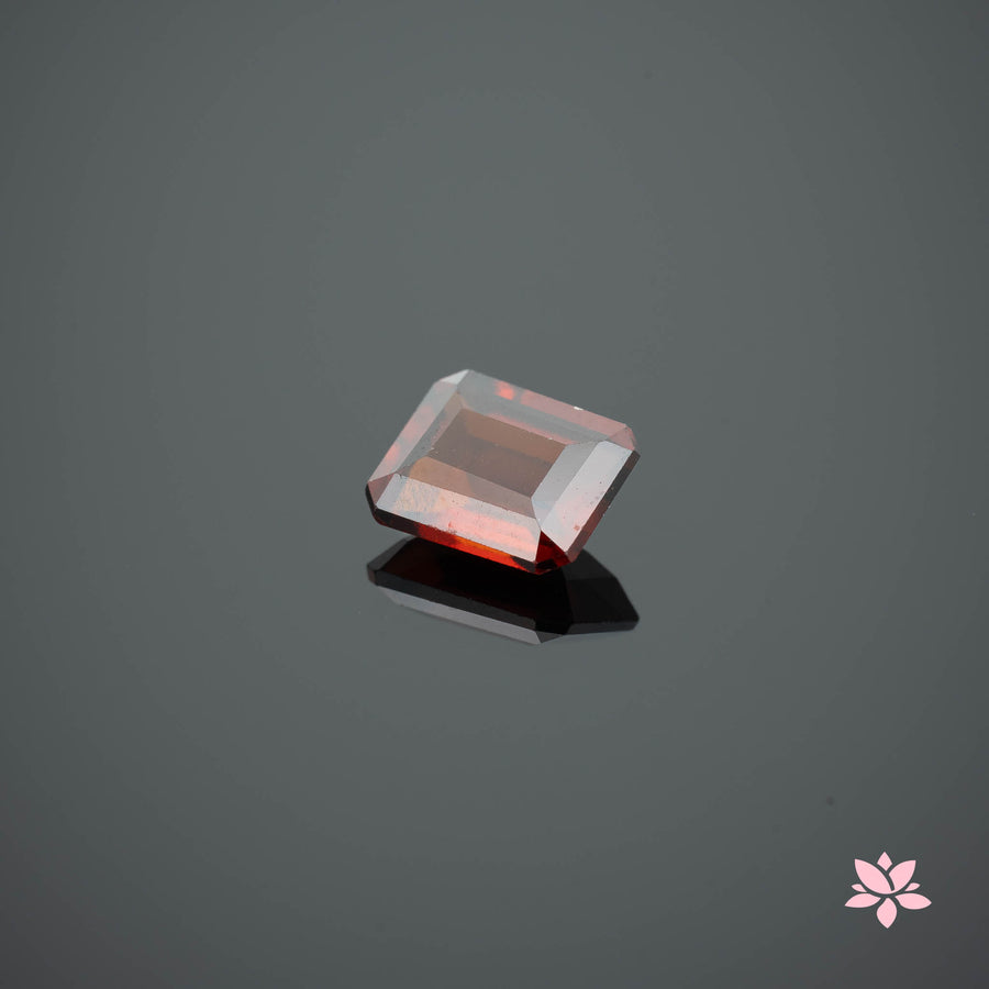 NATURAL HESSONITE GARNET | 4.36 CT | RED ORANGE | OCTAGONAL