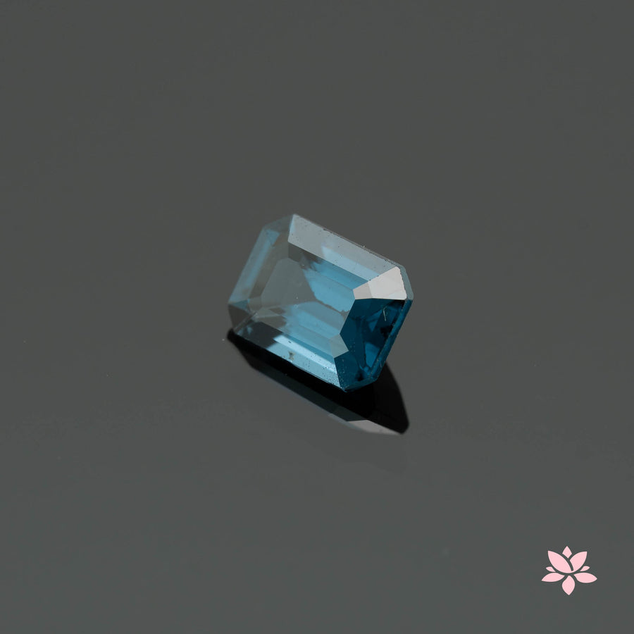 NATURAL SPINEL | 1.01 CT | BLUISH GREEN | OCTAGONAL