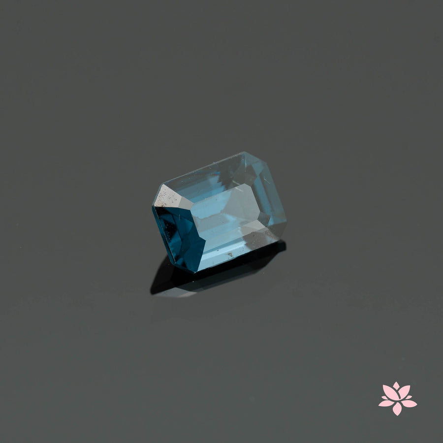 NATURAL SPINEL | 1.01 CT | BLUISH GREEN | OCTAGONAL